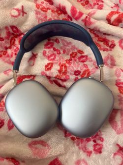 AirPod Maxes