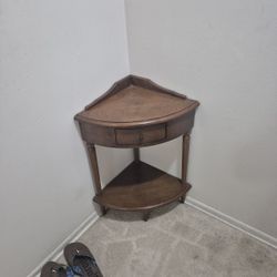 Corner Table
