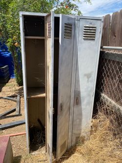 2 metal locker