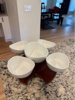 Serving dishes