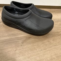Crocs Size 7 Women’s For Work