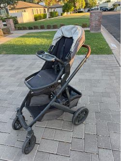 Uppa Baby Vista Stroller with Upper Risers