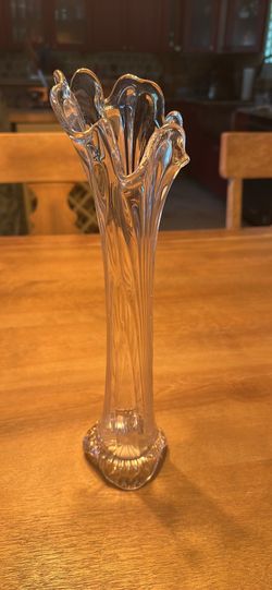 14” Clear glass swung vase.
