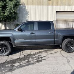 Fuel Rims Off 2018 LT
