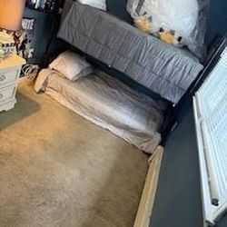 Steel bunk bed    Cheap 99$