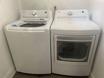 LG Washer & Dryer Set Like New