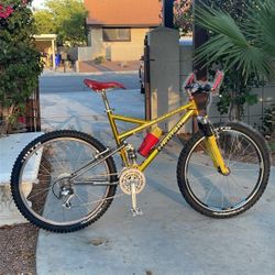 Bianchi Grizzly 90’s Full Suspension Mountain Bike