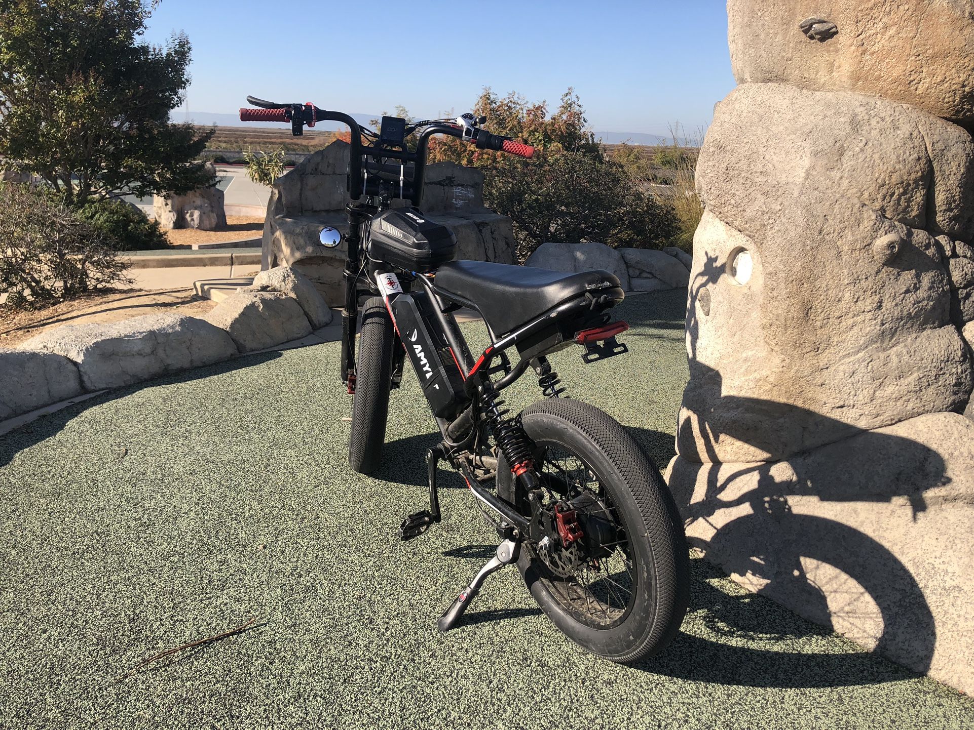 Amyet S8 EBIKE dual motor (looking for mafia bommas)