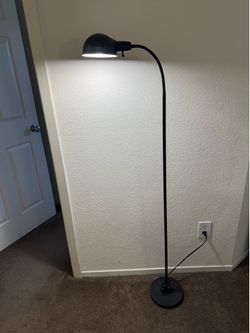 Goose neck floor lamp