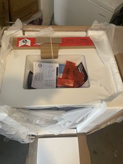 OVE Decors Kansas 24 in. Single Sink Midnight Blue Bath Vanity with White Engineered Stone Top (Assembled)