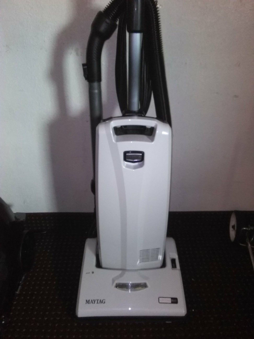 Maytag M700 Vacuum