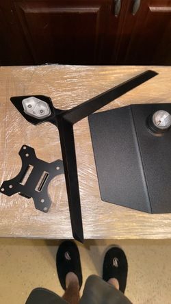 Mounts for monitors