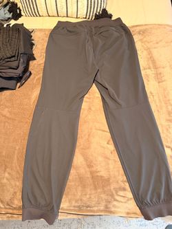 Lulu Lemon Men’s joggers Sz L
