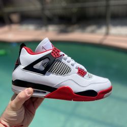 Jordan 4 “fire Red” 