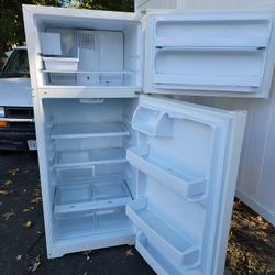 Ge Fridge With Icemaker , Works Great 150