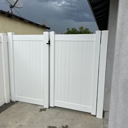 Vinyl Fence 