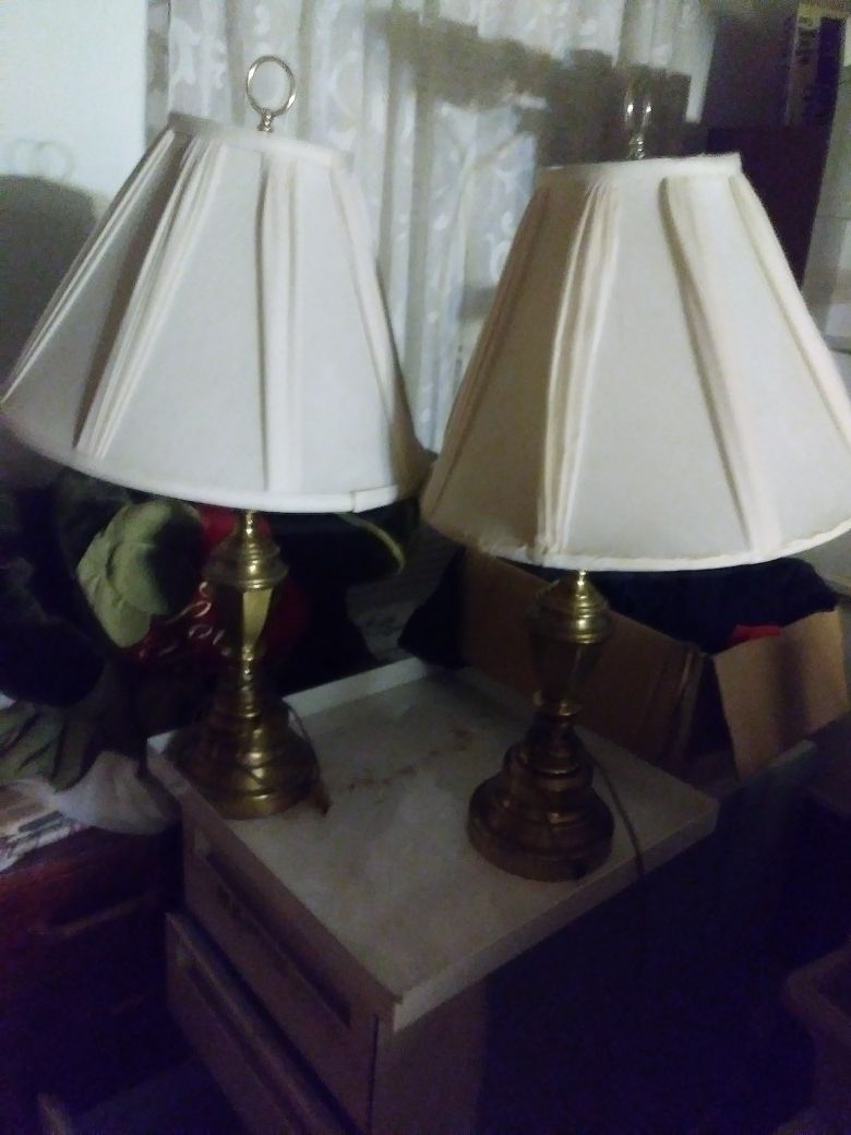 3 brass lamps