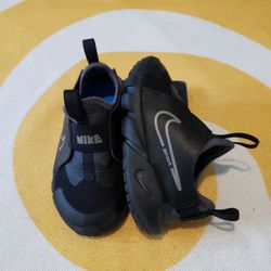 Nike Flex Runner 2  Like New 🔥 Toddler Size 8c