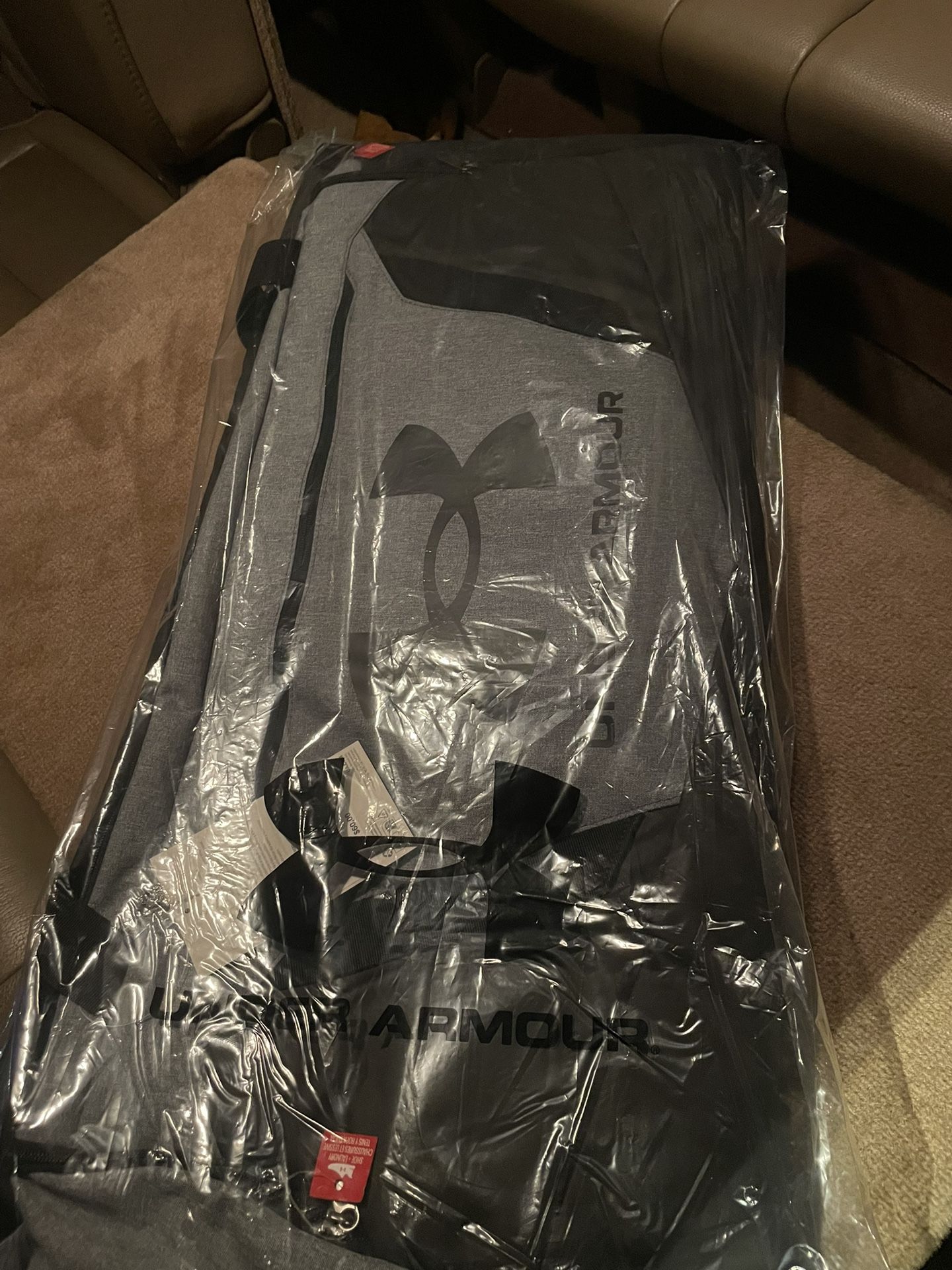 UNDER ARMOUR DUFFEL BAGS