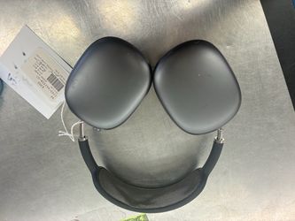 AIRPOD PRO MAXES