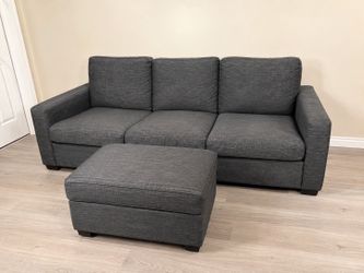 Cozy grey couch w ottoman