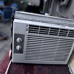 Window Air Conditioner