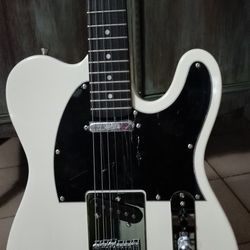 New Electric Guitar With Gig Bag And Cable 