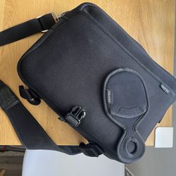 UNDFIND One Bag 13” Laptop and Camera Bag