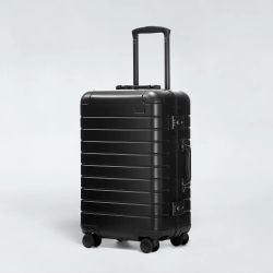 Away The Bigger Carry-On:Aluminum Edition