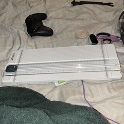 Cricut paper cutter
