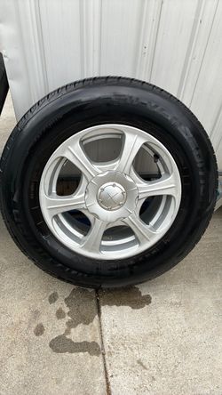 Corola y civic cuatro llantas y rim 4 tire with rim