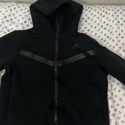 Black Nike Tech Fleece Hoodie And Pants 