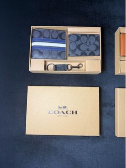 Black accessory set