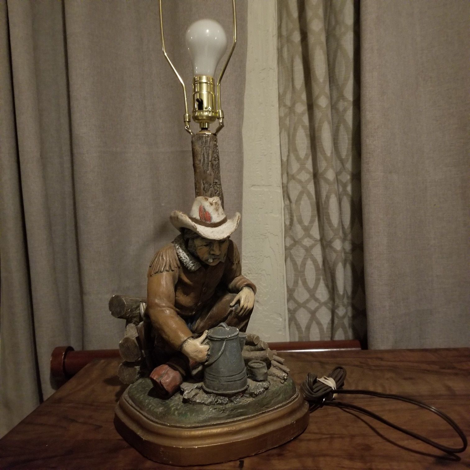 ARSIT BROTHERS OF CALIFORNIA LAMP COWBOY CAMPFIRE THEMED 25" TALL x 9" Wide Base PERFECT UNIQUE GIFT