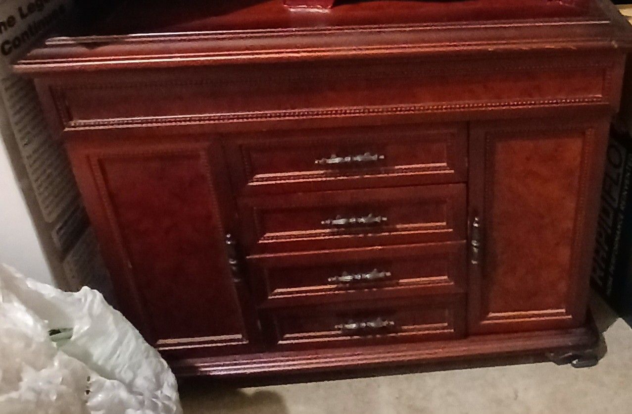 2 Jewelry Boxes