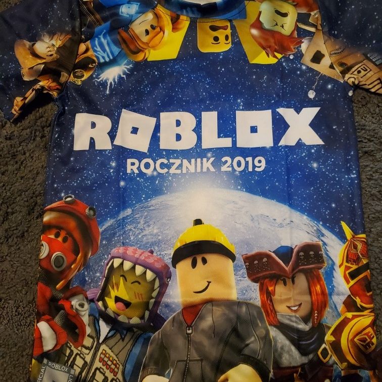 New Roblox Gamer T-shirt Youth Small for Sale in Seaford, NY - OfferUp