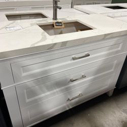 Modena 48 Inch White Bathroom Vanity top, backsplash and sink