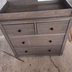 Changing Table New 