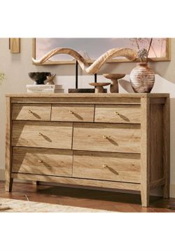 7 Drawer Dresser Natural Oak Modern Farmhouse Wood Storage Cabinet. Bedroom Chest TV Stand