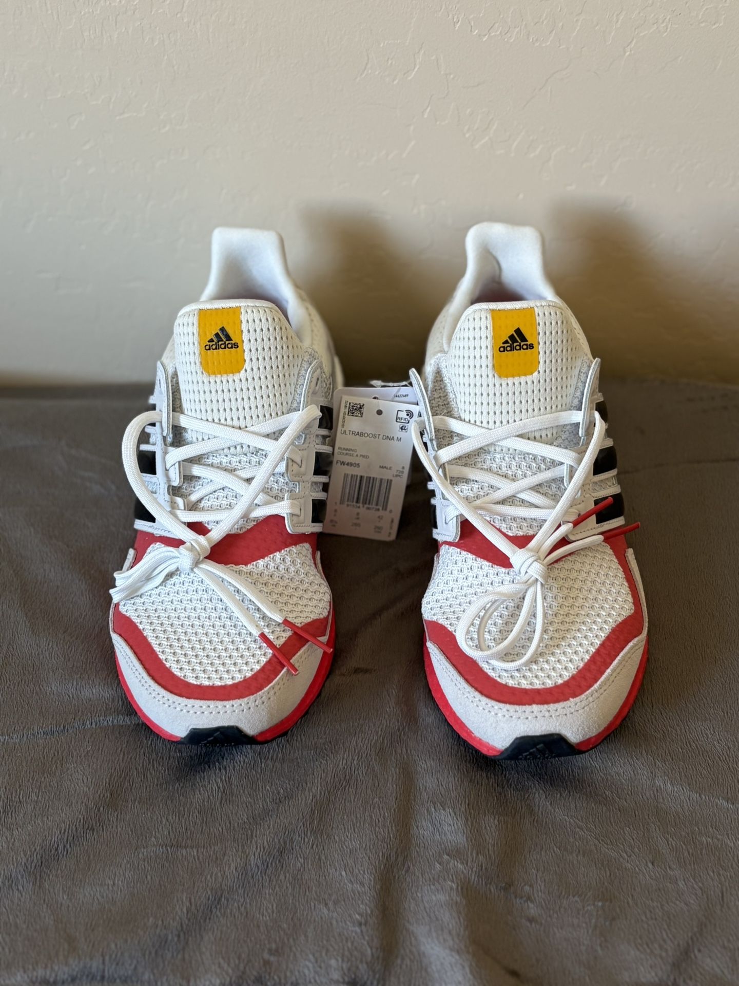 Brand New Never Worn Adidas Ultraboost DNA M 8 1/2