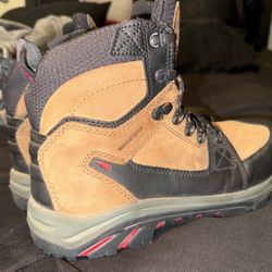 New Redwing Tradesman Work Boots (size 12)