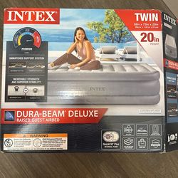 Intex 20" Ultra Plush QUEEN Air Mattress