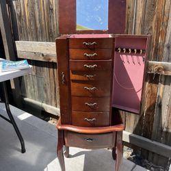 Jewelry Vanity