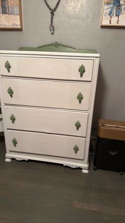 shabby chic dresser