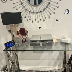 Beautiful Desk Glass With Silver 