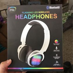 Flashing Wireless Headphones