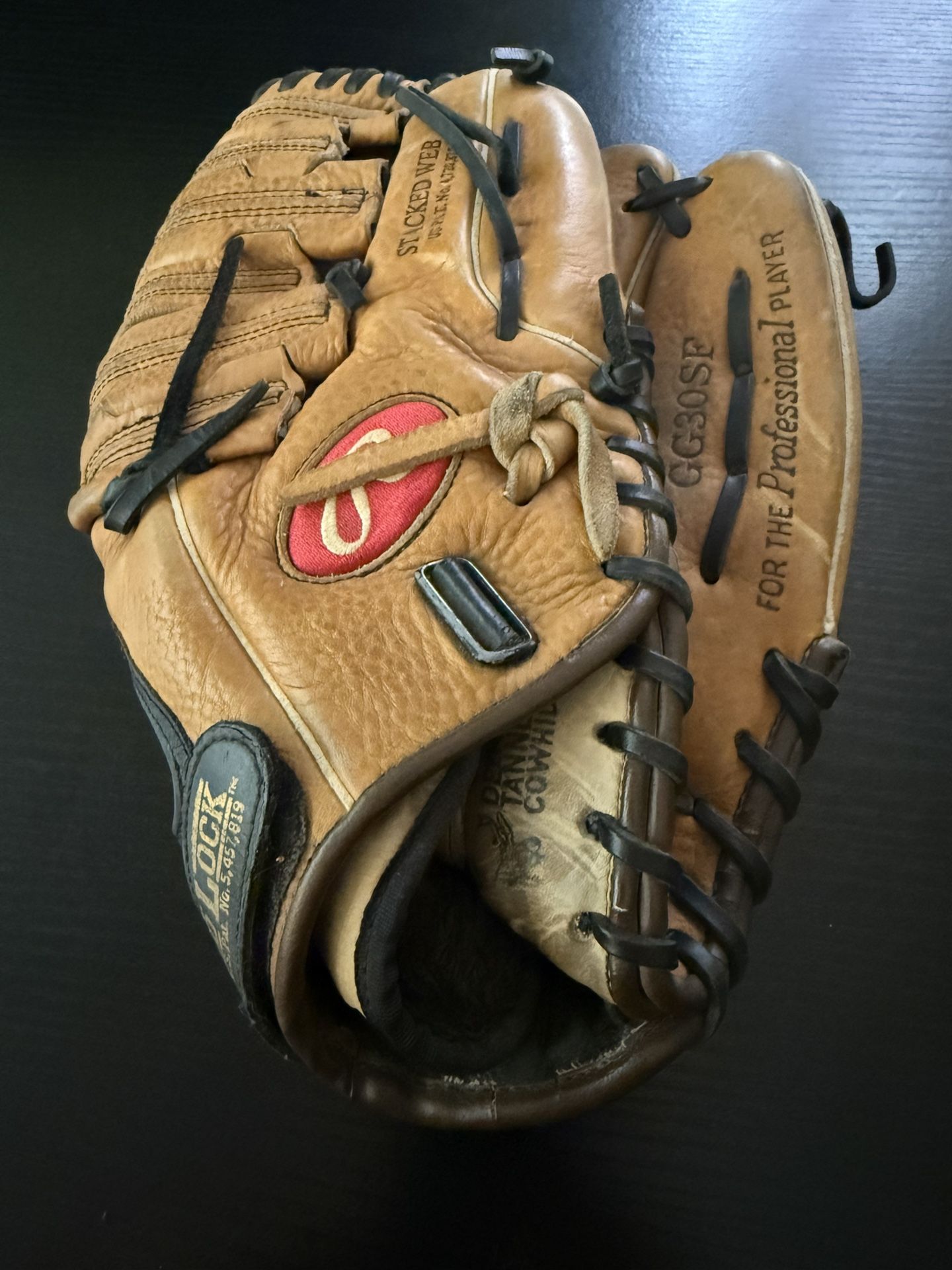 Rawlings GG30SF 13” Gold Glove Stacked Web Fastpitch Softball Glove RHT