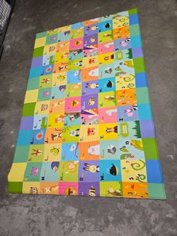 Children's Play Mat with Animals and Trees