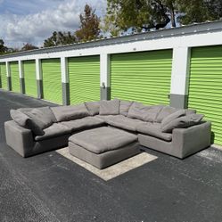 City Furniture Nixon Gray Cloud Sectional | Ottoman & Coffee Table