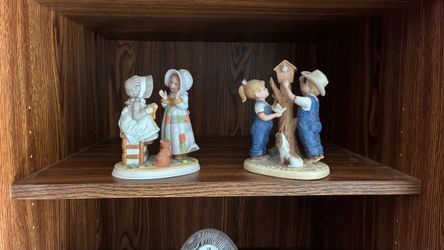 Porcelain Figurines Set of Two